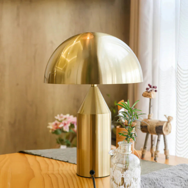 Noir Dome Accent Lamp – Modern High-Gloss Mushroom Lamp with Gold Neck
